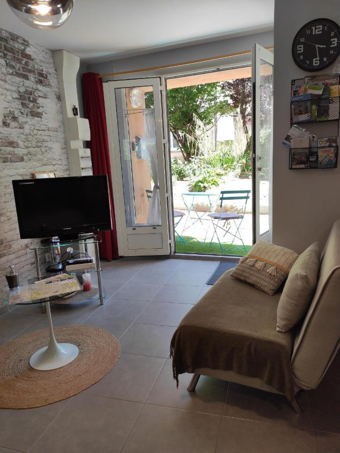 La Pause Studio Sur Le Quai Maupassant A 费康 外观 照片