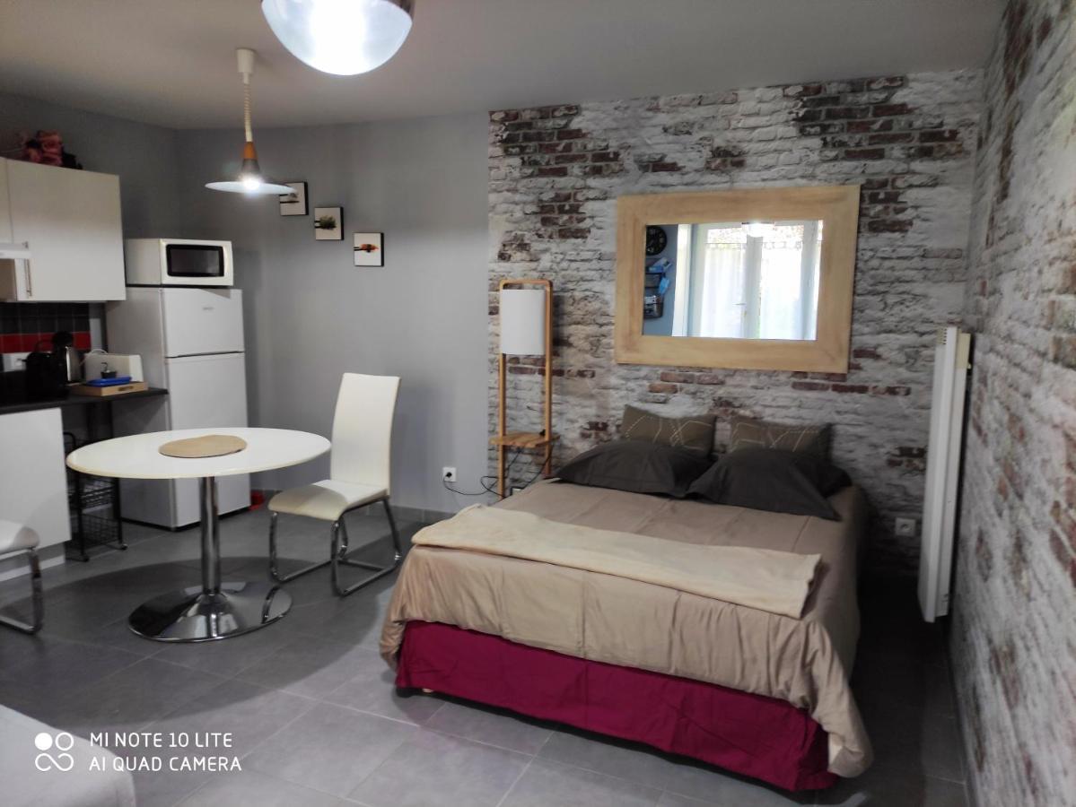 La Pause Studio Sur Le Quai Maupassant A 费康 外观 照片